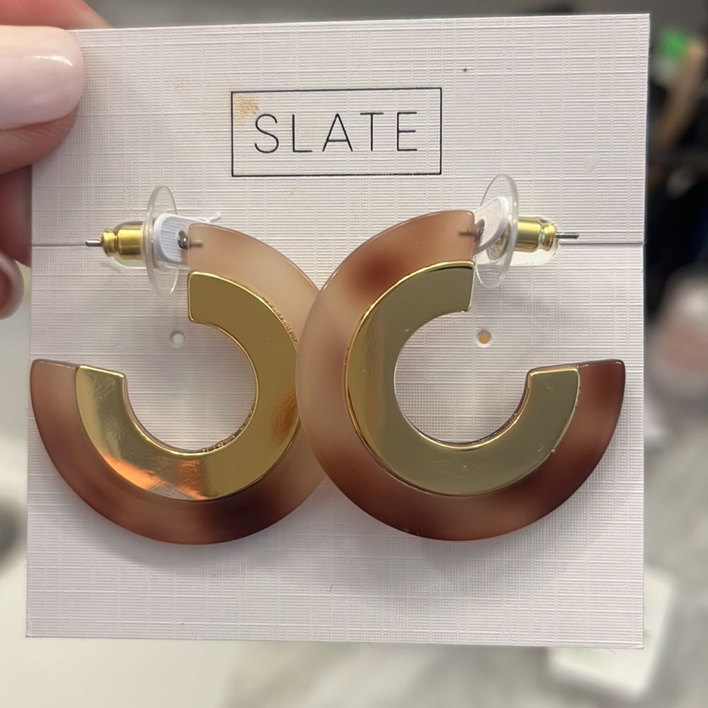 NWOT Slate tortoiseshell earrings